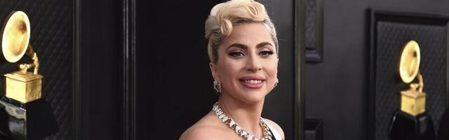 KLÕPS | Ikooniline lauljanna on kihlunud? Lady Gaga sõrmes särab hiiglaslik teemantsõrmus