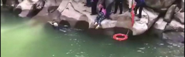 Reporter: Britt päästis jõest uppuva hiinlanna! Rahvas vahtis lihtsalt pealt