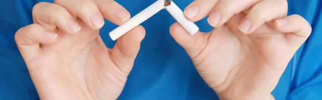 Suurbritannia plaanib keelata suitsetamise muu hulgas haiglate läheduses