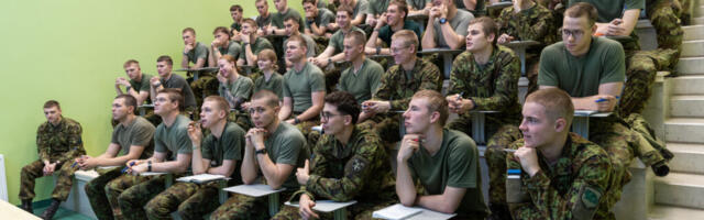 Tulevased reservohvitserid alustasid oma õpinguid Kaitseväe Akadeemias