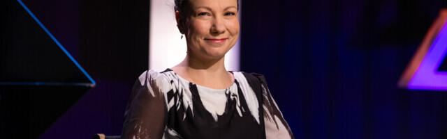 Arvustus. "Põdravalgus": ettevaatust! Põder teel!