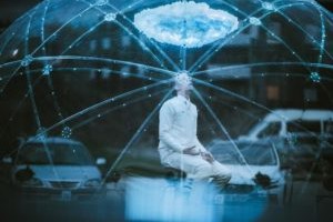 Inimese tragikomöödia antropozoonooside rullimise ajastul