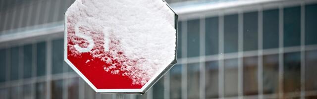 LUGEJA KÜSIB | Kas lumega kaetud liiklusmärk kehtib?