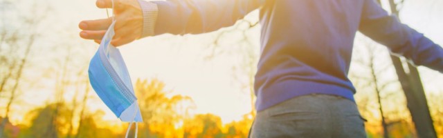 Rootsi juhtiv viiruseekspert: Me ei näe näomaskide kandmisel mõtet