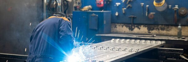 Riik keeldus eriolukorras erandist: tööstussektoris on oskustööliste puudus