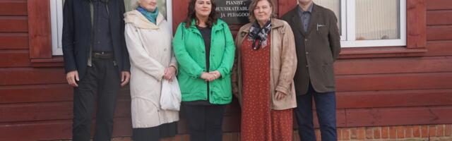 Avati Helju Taugi mälestustahvel