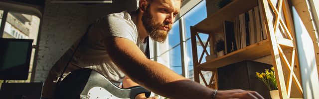 Hedvig Hanson: koduvideote aeg ehk artistid pidžaamapükstes