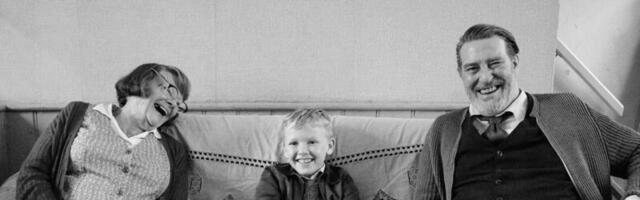 ARVUSTUS | Suure filmimehe mugavalt pakendatud nostalgiarännak