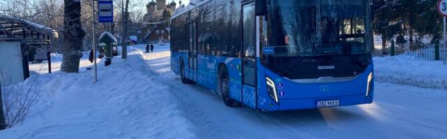 Eesti inimesed eelistavad ühistranspordile aina rohkem autoga sõitmist