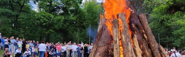 Jaaniöö ühendav tuli