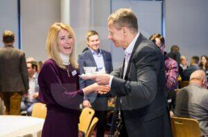 Teejuht neoliberalismijärgsesse poliitikasse:  suveräänsus, kaitstus ja kontroll