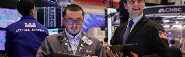 Vaikselt alustanud USA aktsiaturg paugutas viienda rekordi jutti