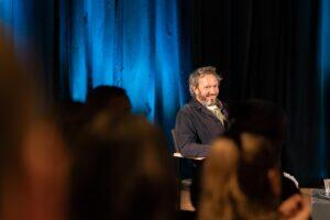 Avardada ruumi inimeste peas