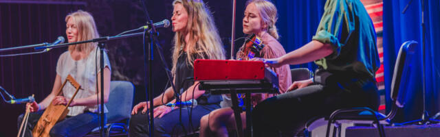 MOOSTE ELOHELÜ PEAAUHINNA VIIB ENDAGA KAASA 6HUNESSEQ