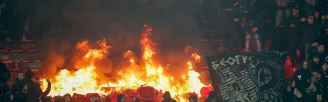 VIDEO | Kaos Serbias. Fännid süütasid Belgradi jalgpalliderbis tribüüni põlema