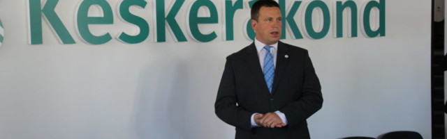 Jüri Ratas mõistab hukka Reformierakonna saadikute küsimuse Eesti Vabariigi liitumise kohta Venemaaga