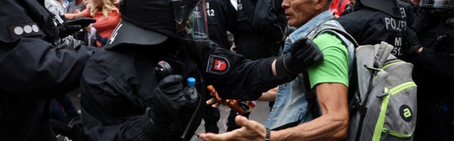 Berliinis kogunesid piiranguvastased keelust hoolimata protestima