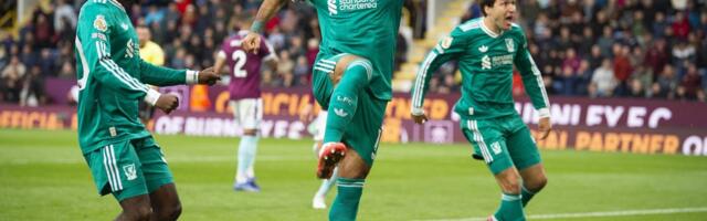 Liverpool võitis viienda üleminuti väravast ja jätkab Premier League’is täiseduga, ManCity alistas ManUnitedi 