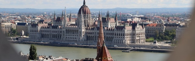 Ungari valitsus soovib tugevdada loomulikku perekonda