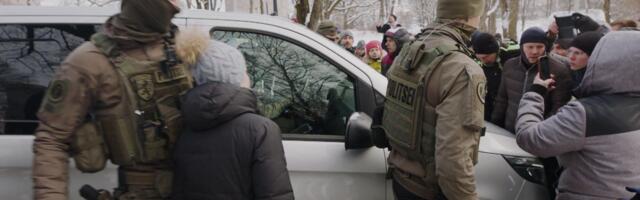 Reporter: Kahte politseiniku solvajat ootab halvimal juhul arestimaja