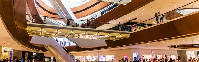 Alates tänasest on Eestis avatud vaid hädavajalikud poed ja teenused