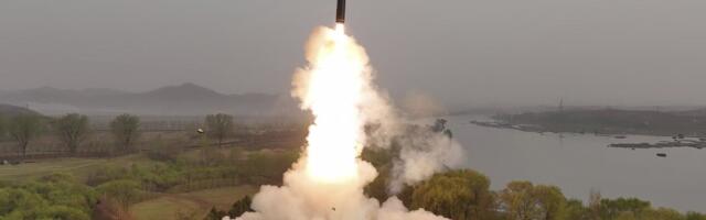 Põhja-Korea tulistas Jaapani suunas kaks ballistilist raketti