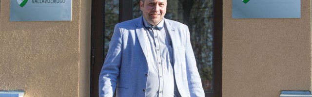 Lüganuse volikogu esimehe umbusaldamine kukkus läbi