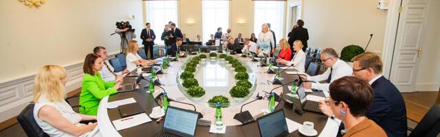 Uus valitsus kogunes täna esimesele istungile