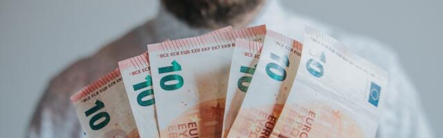 Saaremaa mees sai petta, kaotas 14 570 eurot