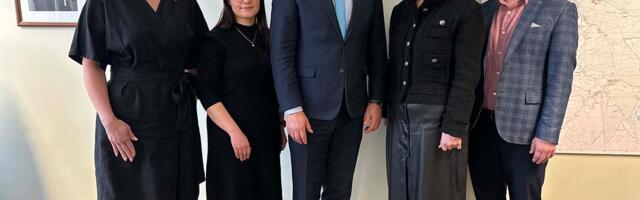 Ani­ja val­la­va­lit­sus kin­ni­ta­ti se­ni­ses koos­sei­sus