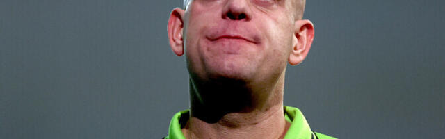 Littler ja Humphries jõudsid kaheksa hulka, van Gerwen pakkis nooled