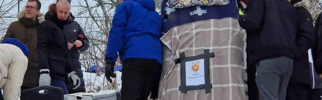 Galerii: Kutseõppurid võtsid liumäel isetehtud sõidukitega mõõtu