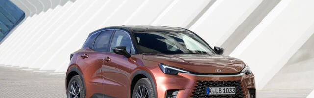 Lexus LBX sai aasta kompaktmaasturi tiitli