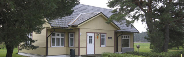 PARANDATAKSE TEENUST | Hiiumaa vald soetab viis iseteeninduslikku raamatukappi