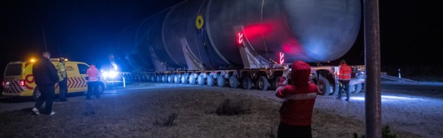 Hiiglaslik eriveos häirib Jüri-Paldiski marsruudil liiklust Hiiglaslik eriveos häirib Jüri-Paldiski marsruudil liiklust