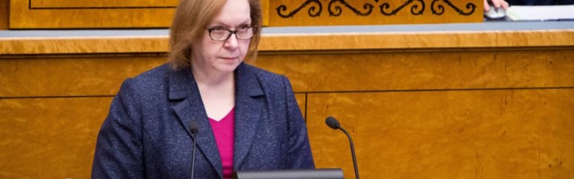 Maris Lauri tahab avalikul komisjoni istungil katuserahade üle arutada
