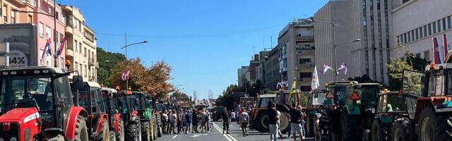 VIDEO: Paori stigli u Novi Sad, blokiran saobraćaj kod Banovine