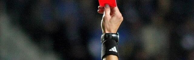 Jalgpalli tekib kaks uut punase kaardi väärilist olukorda