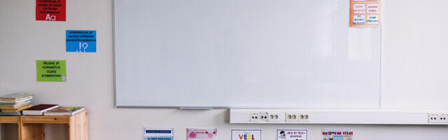 Eestikeelsele õppele üleminek kulgeb senistes venekeelsetes koolides vaevaliselt