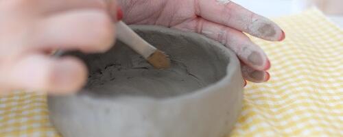 Pallases toimuvad Tartus esmakordselt tasuta keraamikakursused pimedatele ja vaegnägijatele