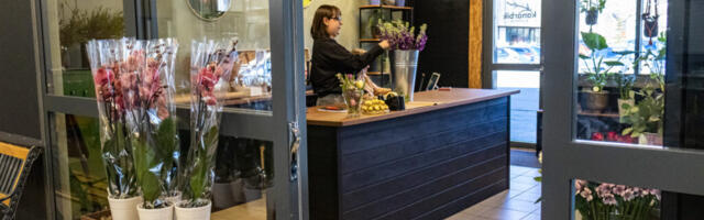 PILTUUDIS | Naistepäeva eel avati Kärdlas uus lillepood