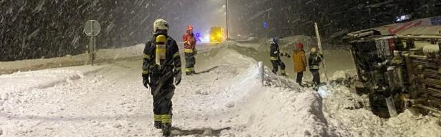 FOTOD | Võrumaal paiskus ümber gaasiveok, päästeamet kehtestas õnnetuspaigas ohuala