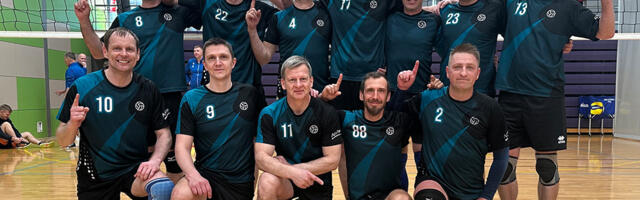 Tiigimeistrid/ Tõrva Pall tuli Eesti meistriks seenioride võrkpallis