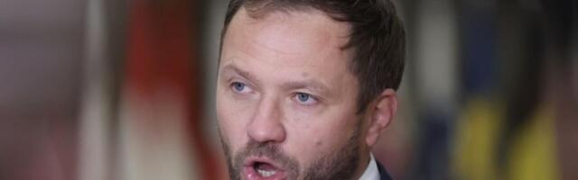 Välisminister Tsahkna Napoleoni-kompleks kasvab iga tunniga