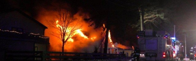 Reporter: Ida-Virumaal põles maha Männiku pansionaat Aa külas