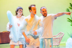 Mõnus müramine keset kerget õõva ja tikri toorust