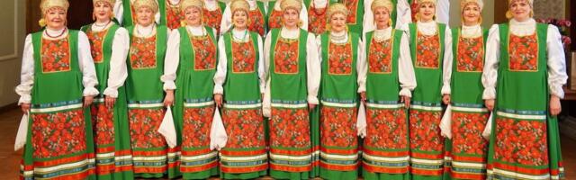 Laulukoor Sudaruški tutvustab sügiseste tähtpäevade kombestikku
