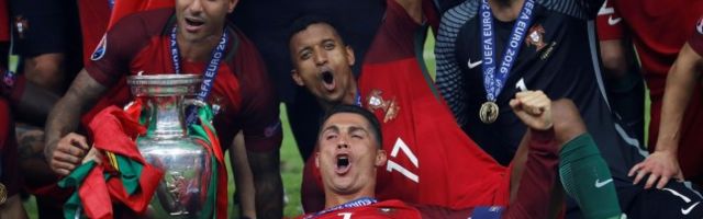 VIDEO | Enneolematu draama täna neli aastat tagasi: Portugal kaotas mängu alguses Ronaldo, aga võitis EMi