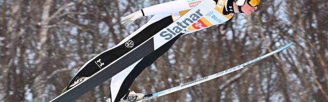 Võimsas hoos Domen Prevc võitis ka Sapporos