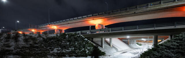 Tartu valgustab sillad naistevastase vägivalla võitlemise päeval oranžiks